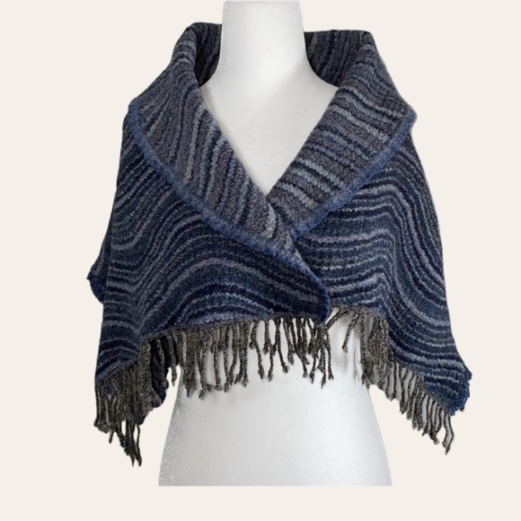 Gerard Darel Wool Scarf Shawl Short Wavy Blue Ruffled - Picture 4 of 14